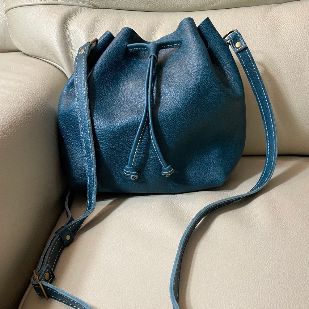 Portland Leather Goods Large Lagoon Bucket Bag